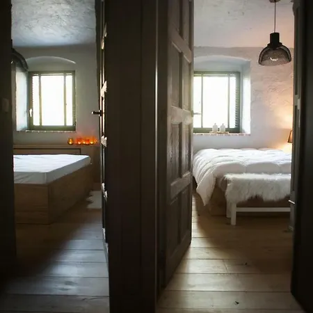 Au Bord De L'aisne